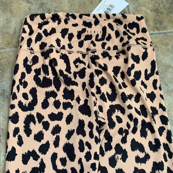 Cheetah Print Workout Bundle - Picture 7 of 10